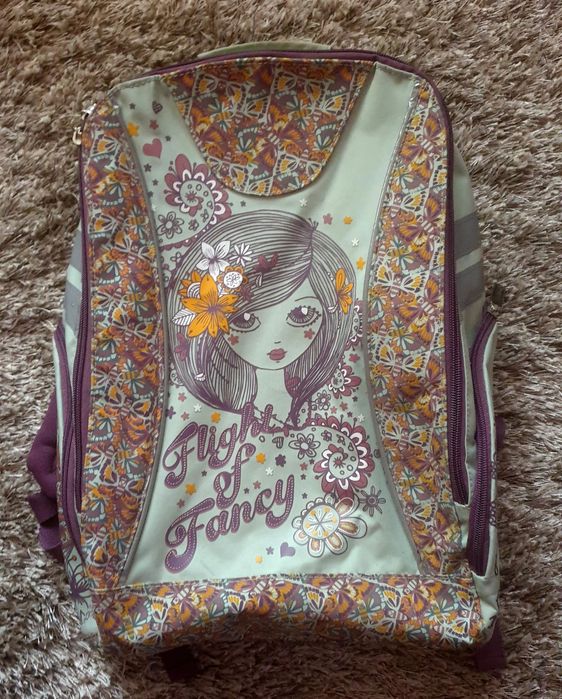 Рюкзак школьный для девочки.