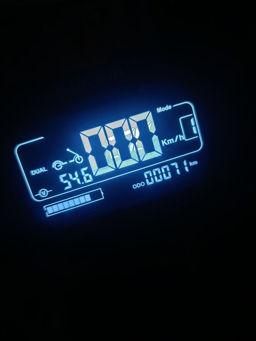 Kukirin g2 master nou in cutie doar 71 km cu garanție 12 luni  ,2000w, 70 km viteza, autonomie 70 km