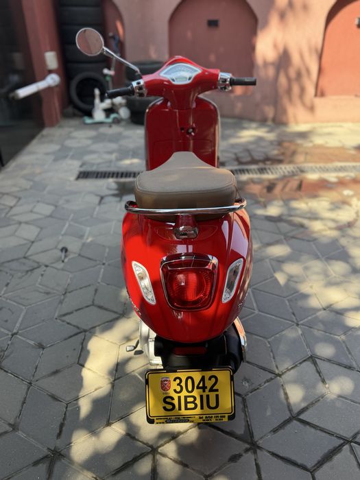 Scuter Vespa Primavera 50cc