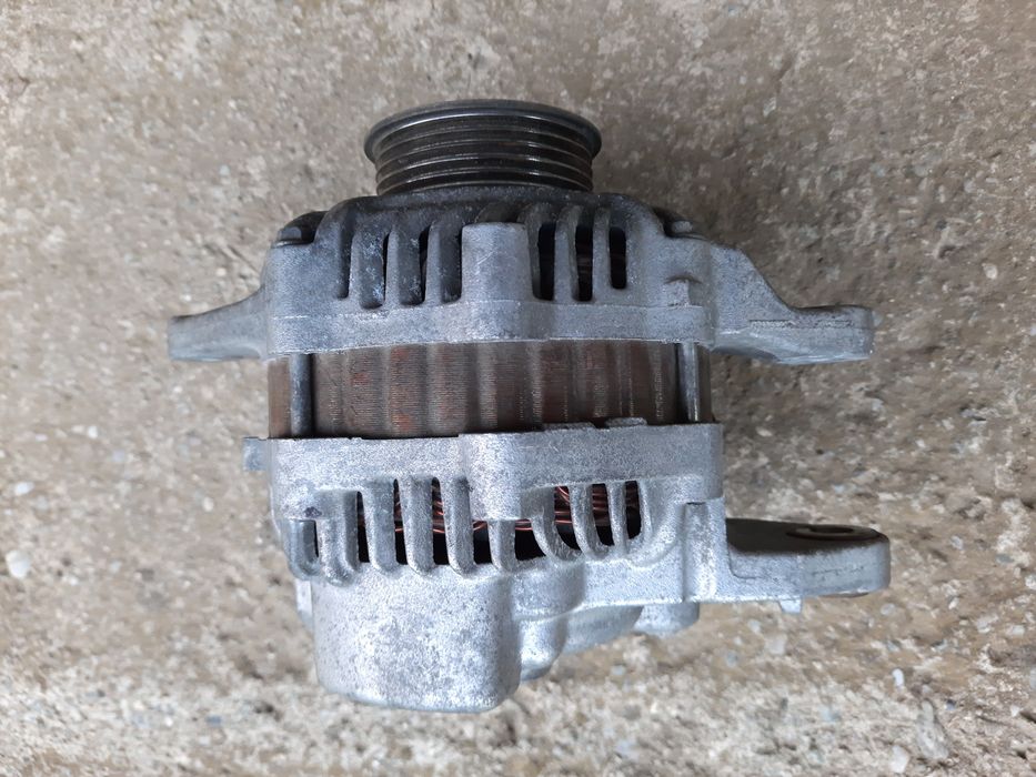 Alternator original Mitsubishi Colt VI benzina