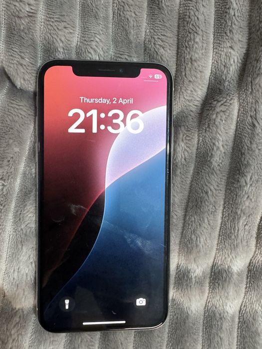 Telefon IPhone XS 64gb baterie 84%