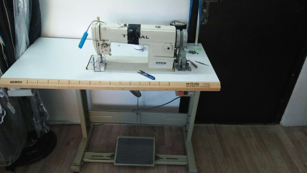 Продам промышленную машинку Typical