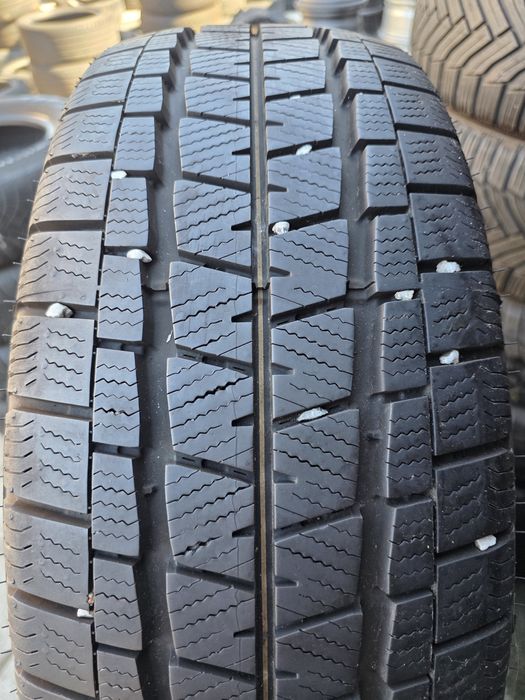 1бр Зимна гума за Бус/Ван - 215 65 15 С - Falken- DOT 2023