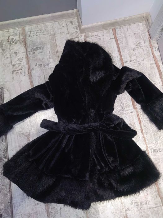 Ново черно палто М