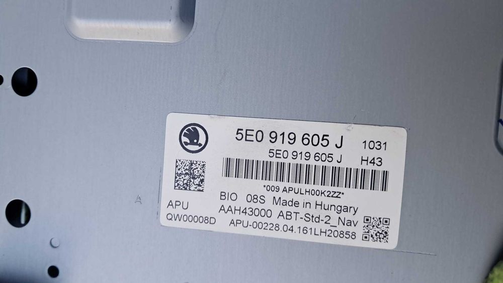 navigatie Skoda Octavia 3 cod 5E0919605J