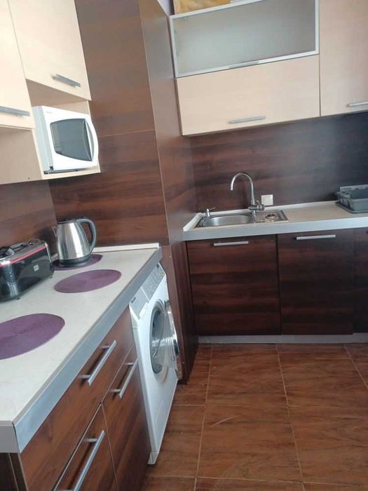 Дава се под наем Тристаен апартамент в София, Център - 100 кв.м за 698.19 € - Снимка #3