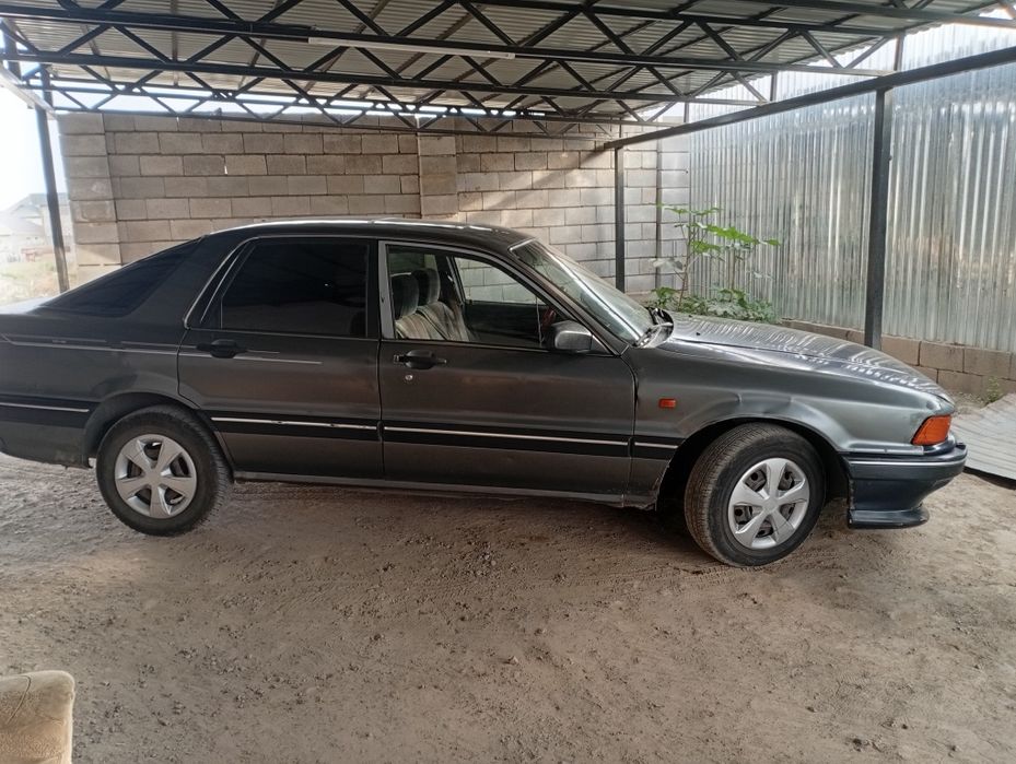 Митсубиси галант