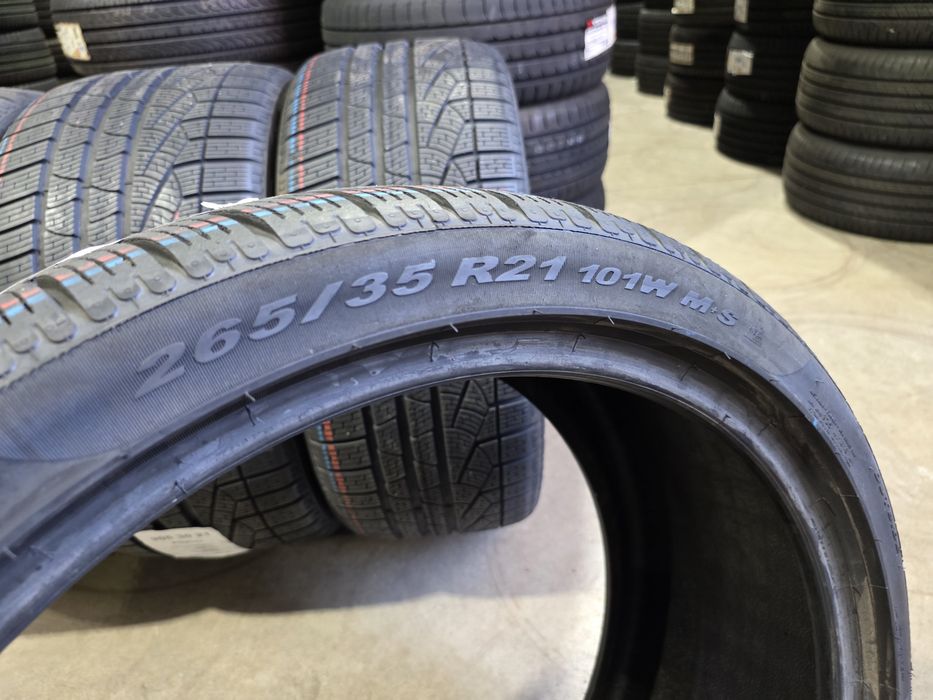 305/30/21//265/35/21 PIRELLI