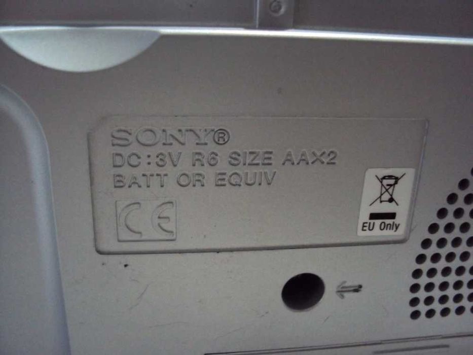 radio de colectie SONY ICF-304,functional
