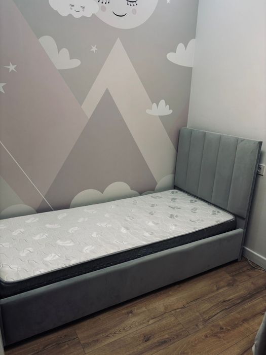 Продам односпальную кровать