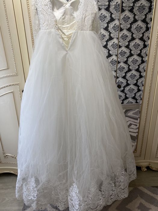 Свадебное платье