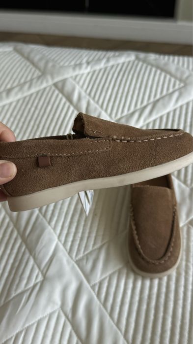 продам детские лоферы зара