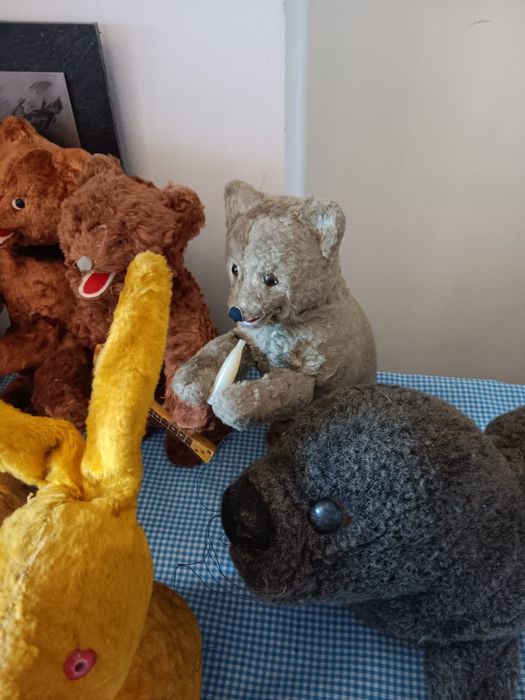 Jucarie veche din pluș, romaneasca, ruseasca, perioada Comunista RSR