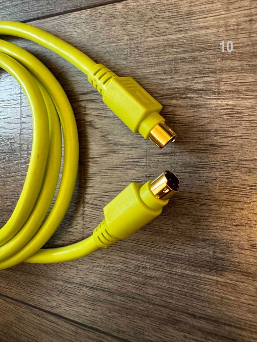 Продавам кабели по 1 евро