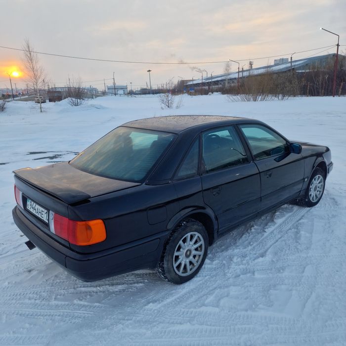 Продам ауди 100.