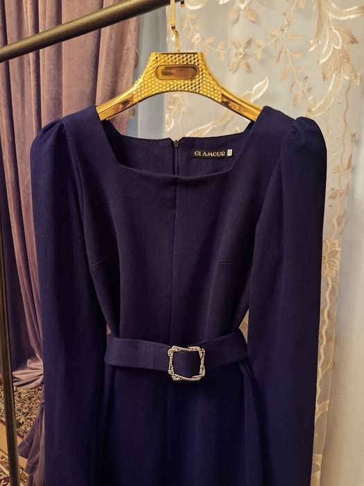 Qora klassik fransuzki uzunlikdagi 48 uzbek razmeridagi koʻylak