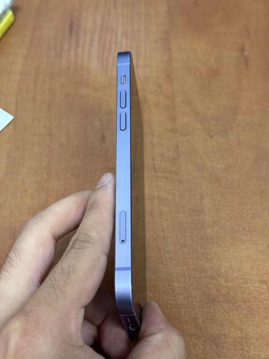 Продаю Айфон 12 / Iphone 12
