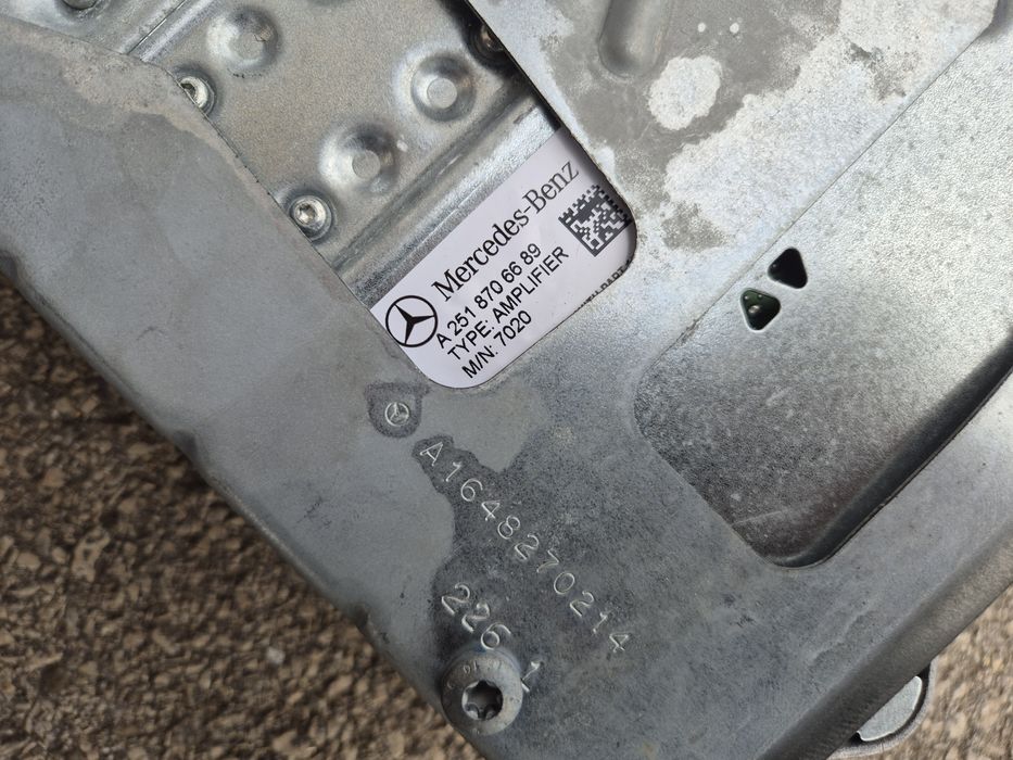Harman Kordon Мерцедес ML W164 GLX164 Mercedes МЛ ГЛ усилвател