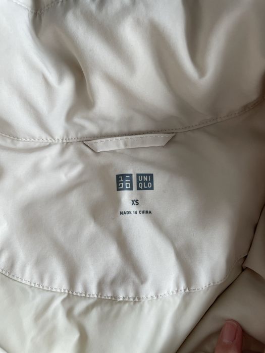 Пуховик Uniqlo белый