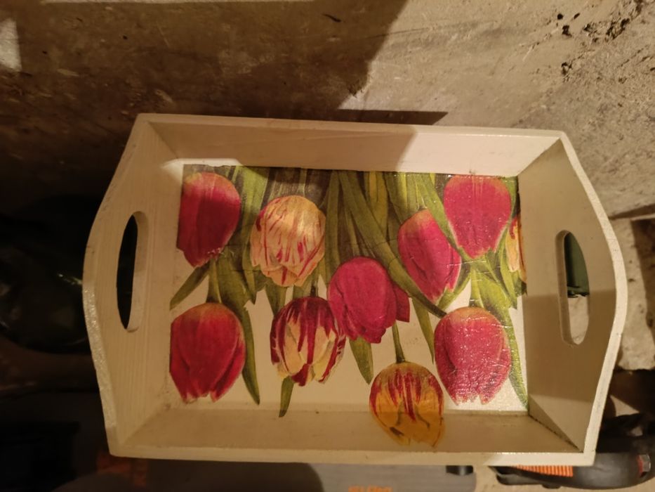 Стар античен поднос