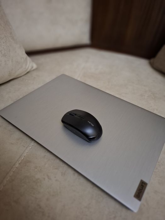 Lenovo IdeaPad Slim 3 15IRH10 / i5-1335U / DDR5 8GB / SSD 512GB / Inte