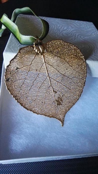 "ЛИСТО" - нежно позлатено бижу