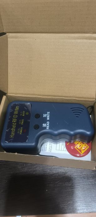 Продам програматор для домофоных ключей.