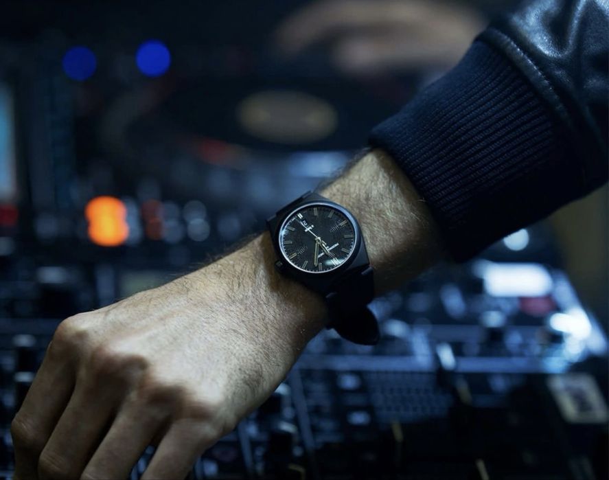 Часы Frederique Constant X The Avener: EXCLUSIVE LIMITED EDITION