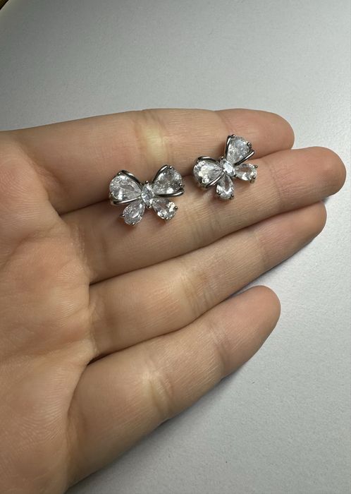 сережки бантики