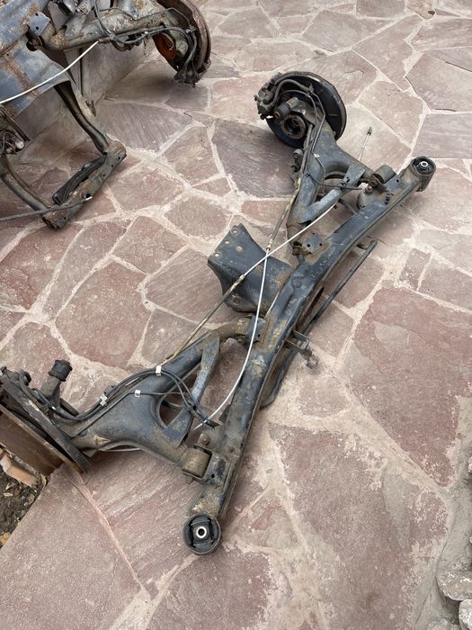 Задняя балка на BMW e34