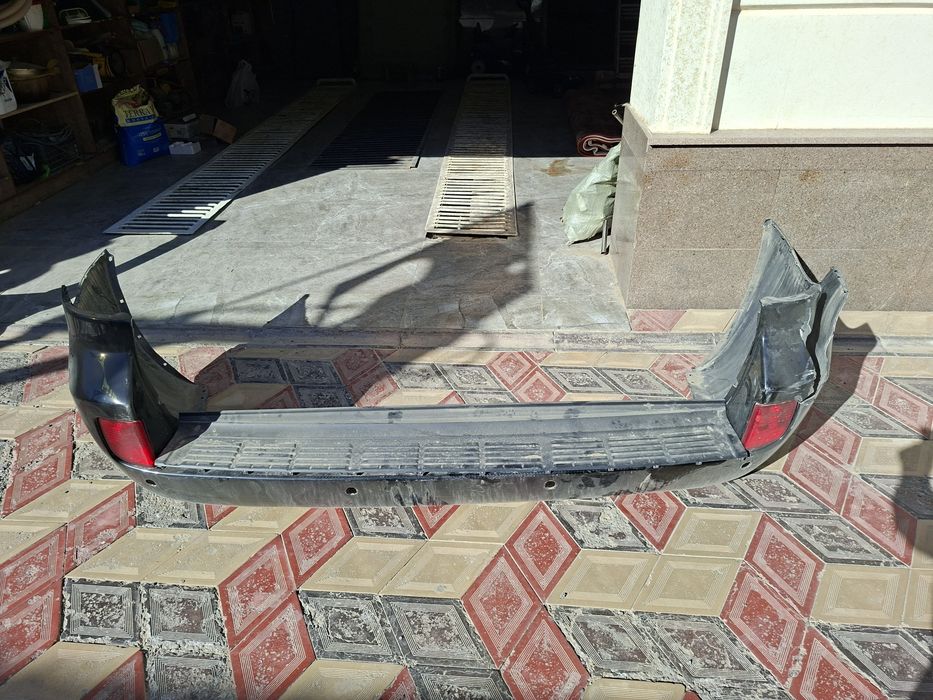 Задний бампер TOYOTA LAND CRUISER 200