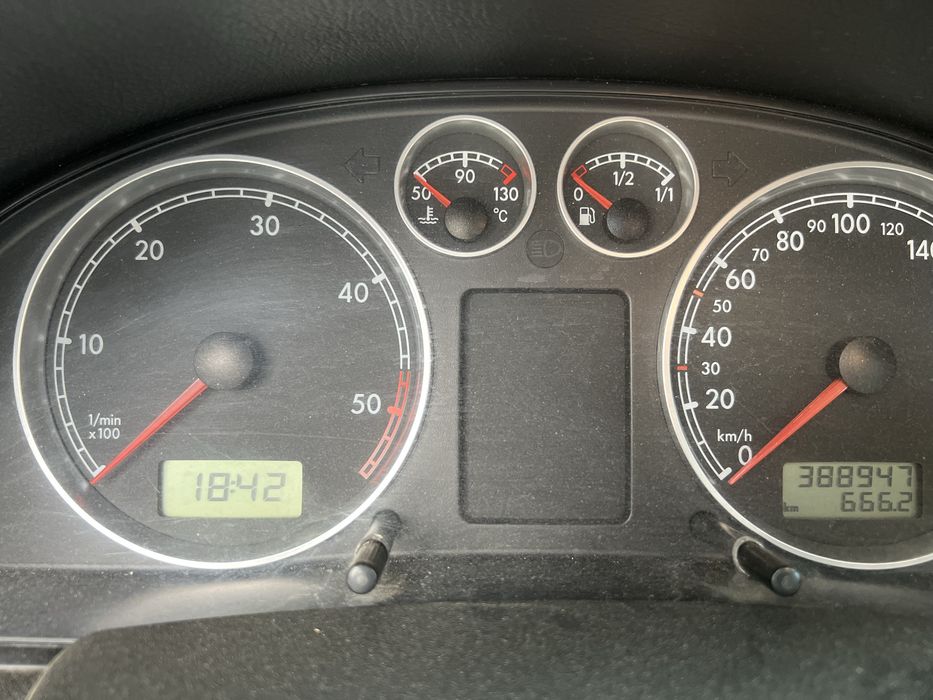 Vand passat b5 1100 de euro necogiabil