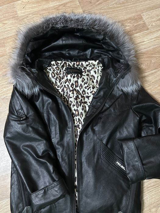 Продам кожаную куртку