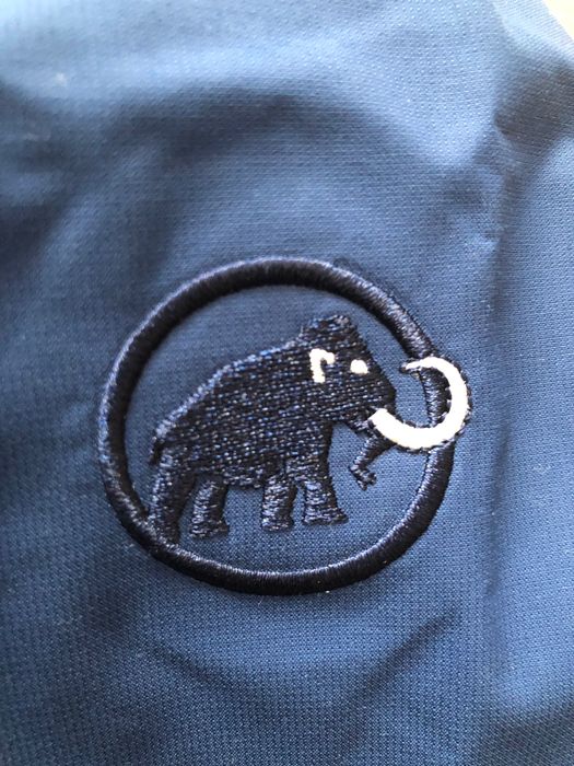 MAMMUT DRYTECH-jacheta ,in stare impecabila pentru dame S