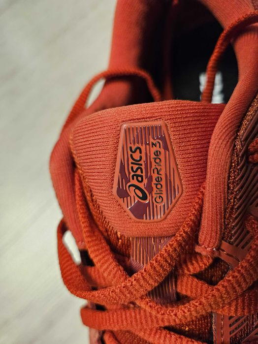 Кроссовки беговые Asics Glideride 3