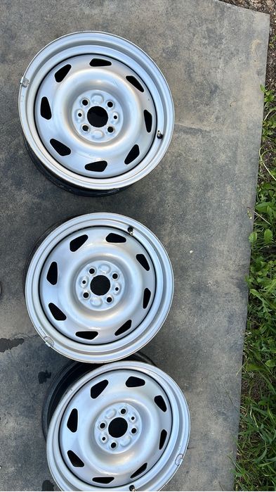 Продам комплект диск р15 4х98