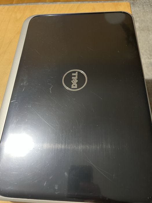 Лаптоп Dell Inspiron 5520