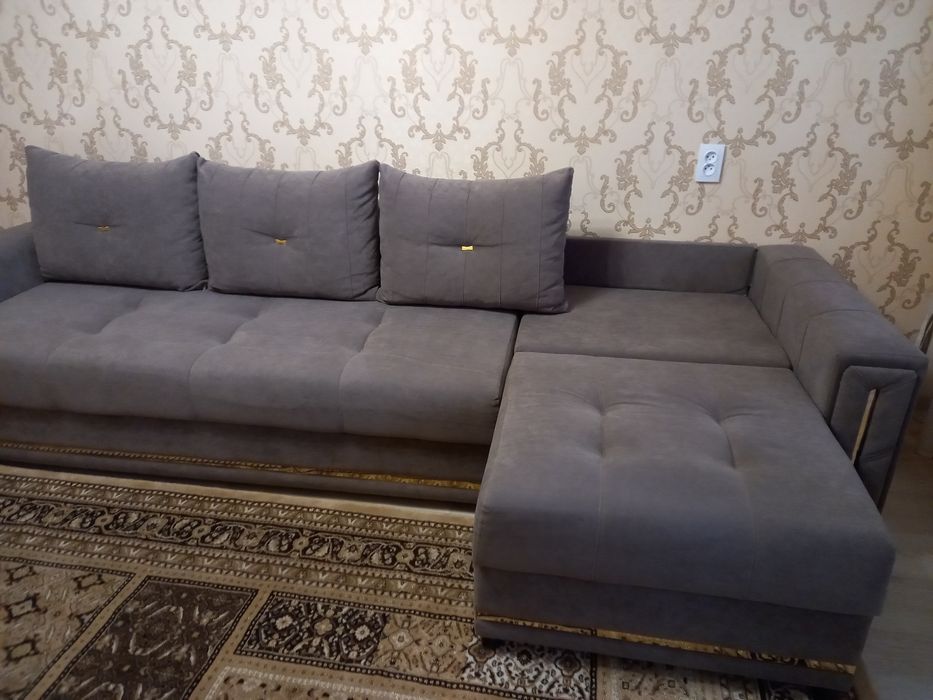 Диван для гостиной