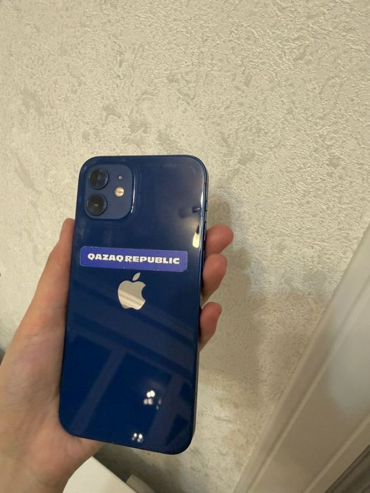 Айфон 12, 128ГБ.