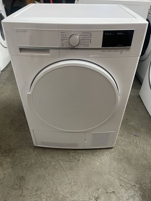 Сушилня SHARP, 8 кг. Неразличима от нова!
Кондензационна - събира вода