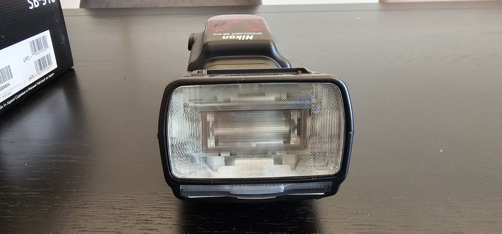 Nikon Speedlight SB-910 – перфектно състояние, пълен комплект