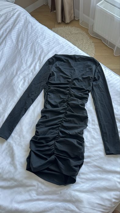 Платья женские разные