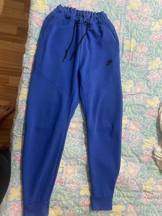 Pantaloni Nike tech
