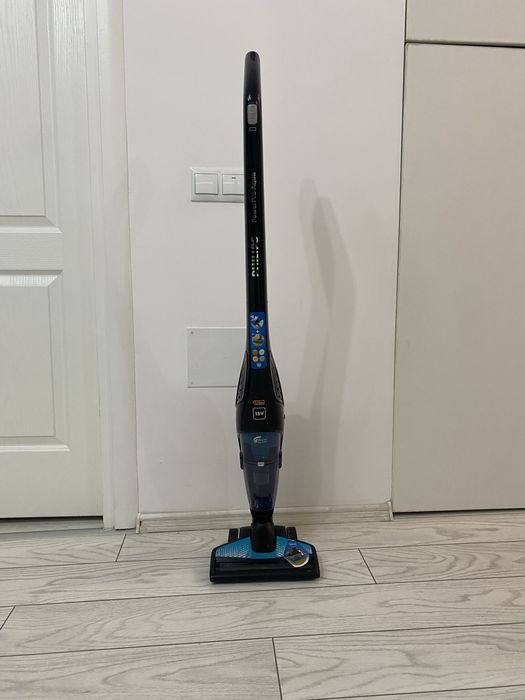 Aspirator Philips PowerPro Aqua 2 in 1