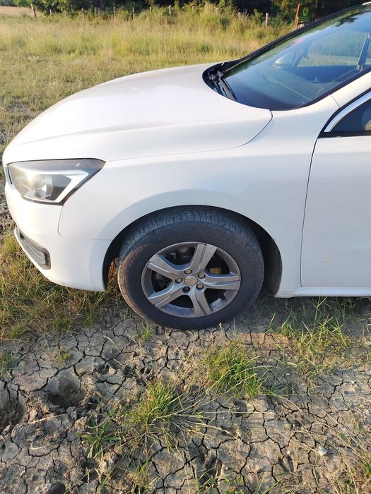 Peugeot 508 berlina