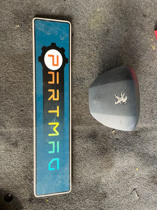 Бег еърбег аирбег Peugeot 2008