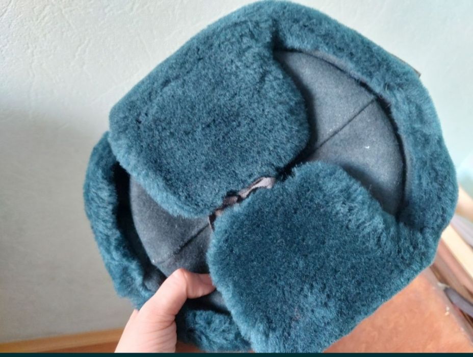 Шапка-ушанка теплая и бушлаты