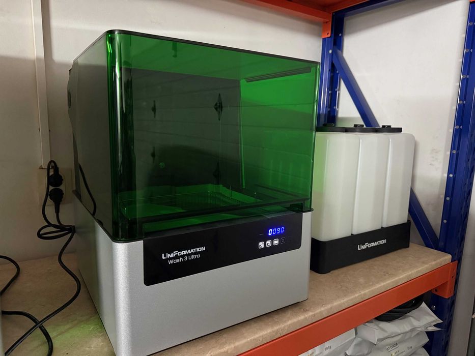 UniFormation Wash 3 Ultra последваща обработка на модели от смола