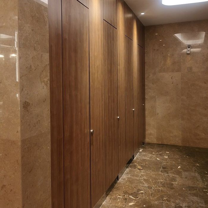 HPL панели для лабораторий, перегородок и санитарных кабин