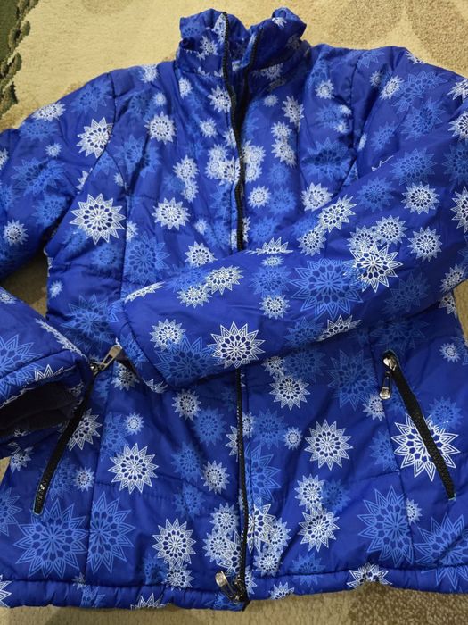 Тёплая зимняя куртка